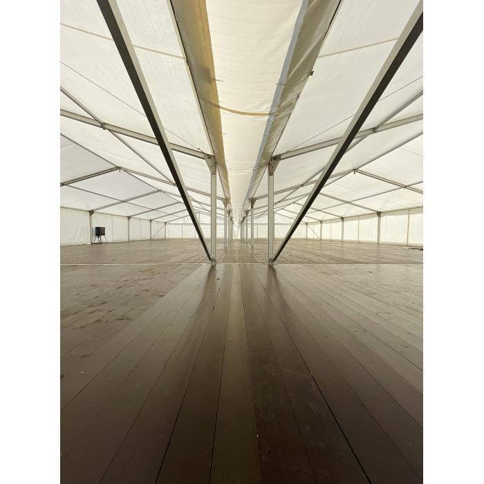 VIP lakovaná podlaha 10x25 m